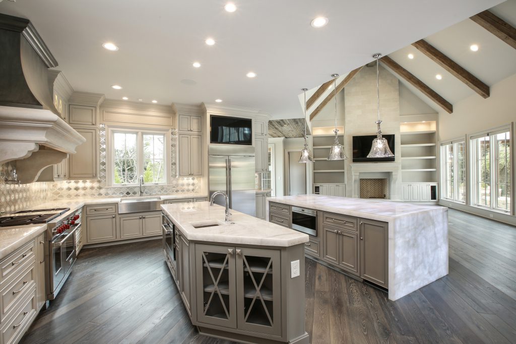  Interior Designer